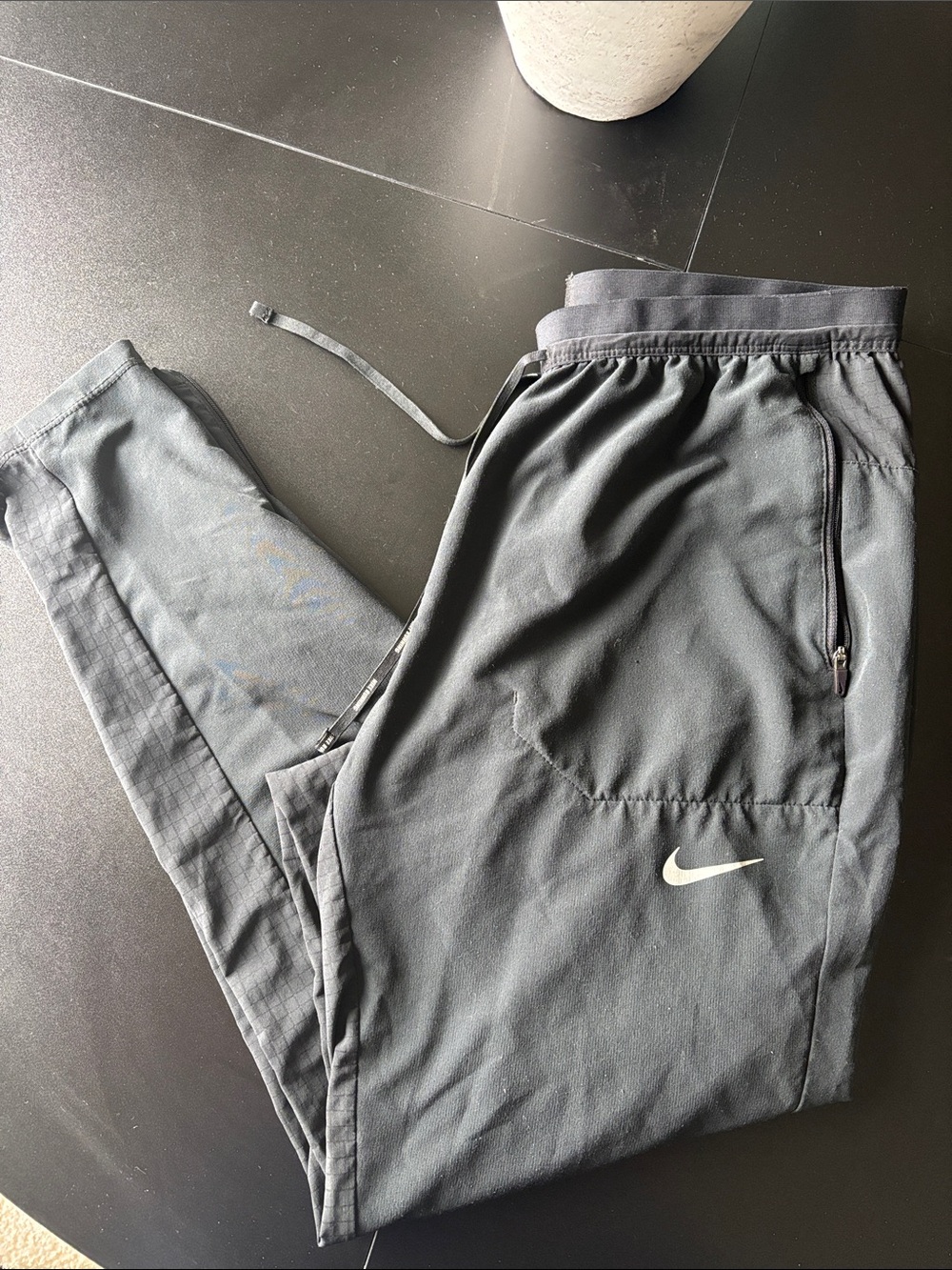 Nike Men's Dark Gray Sweatpants with White Swoosh